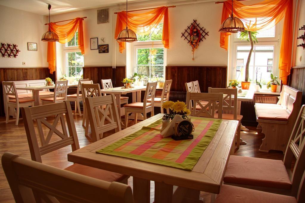 Werners Landgasthaus Lieskau Buitenkant foto